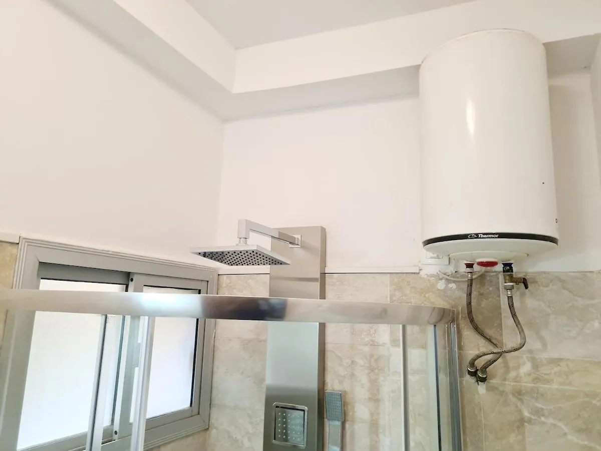Chambre Et Salon Climatises A Dakar - Proche De La Mer