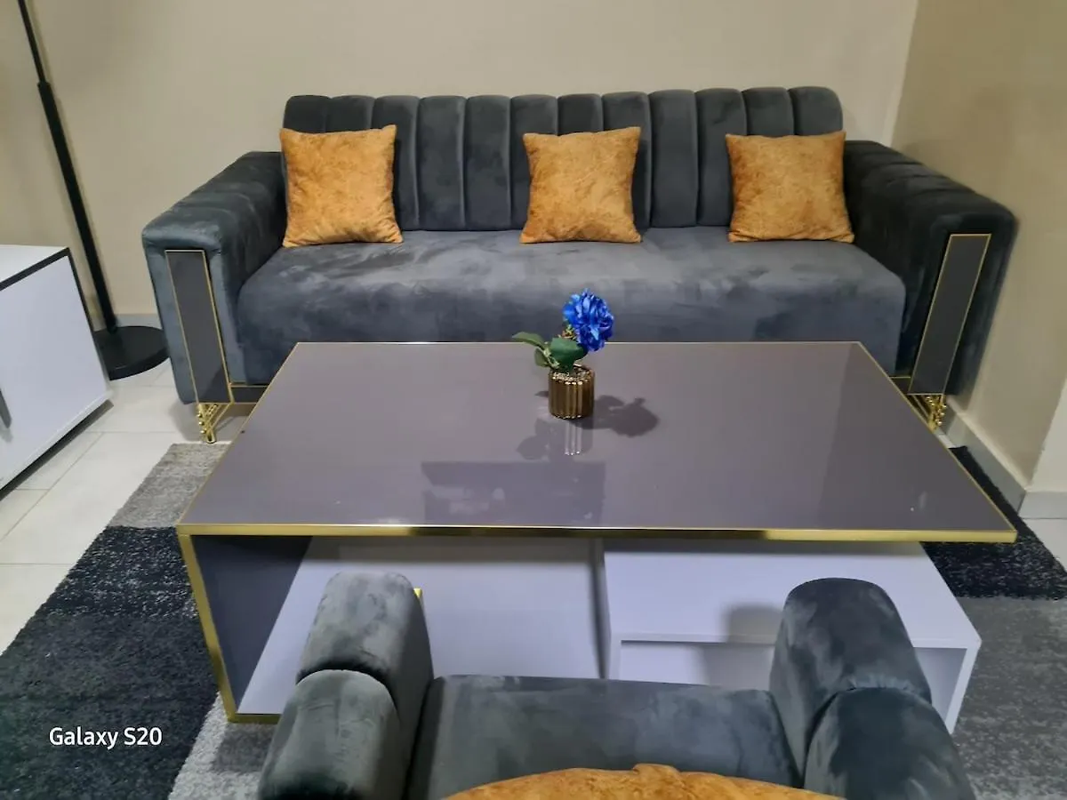 Apartment Chambre Et Salon Climatises A Dakar - Proche De La Mer