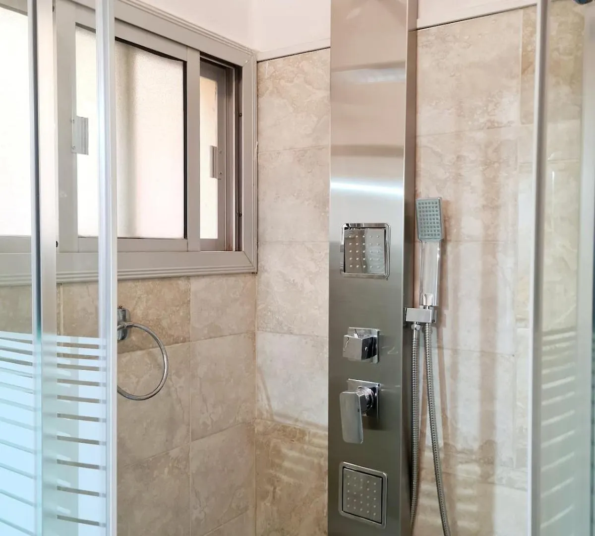 Chambre Et Salon Climatises A Dakar - Proche De La Mer Apartment