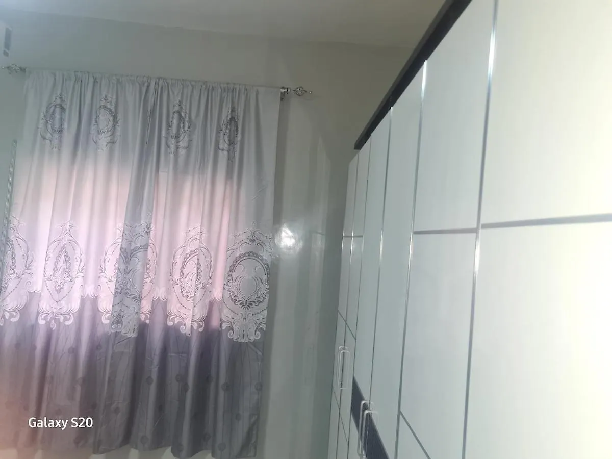 Chambre Et Salon Climatises A Dakar - Proche De La Mer Apartment
