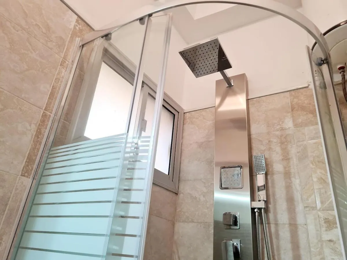 Apartment Chambre Et Salon Climatises A Dakar - Proche De La Mer