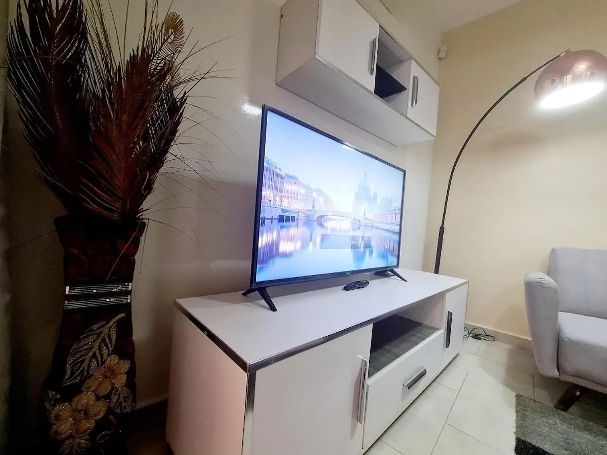 Chambre Et Salon Climatises A Dakar - Proche De La Mer 0*,