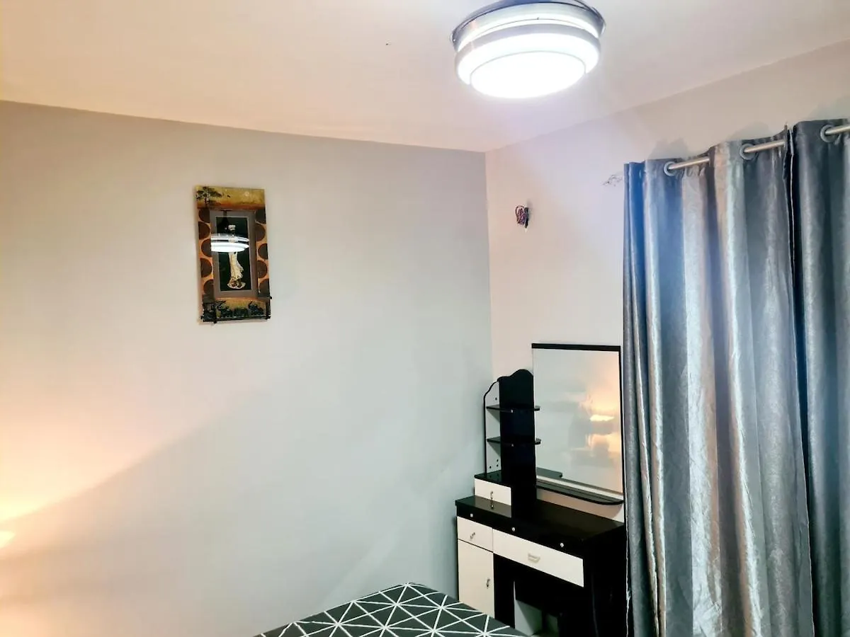 Apartment Chambre Et Salon Climatises A Dakar - Proche De La Mer